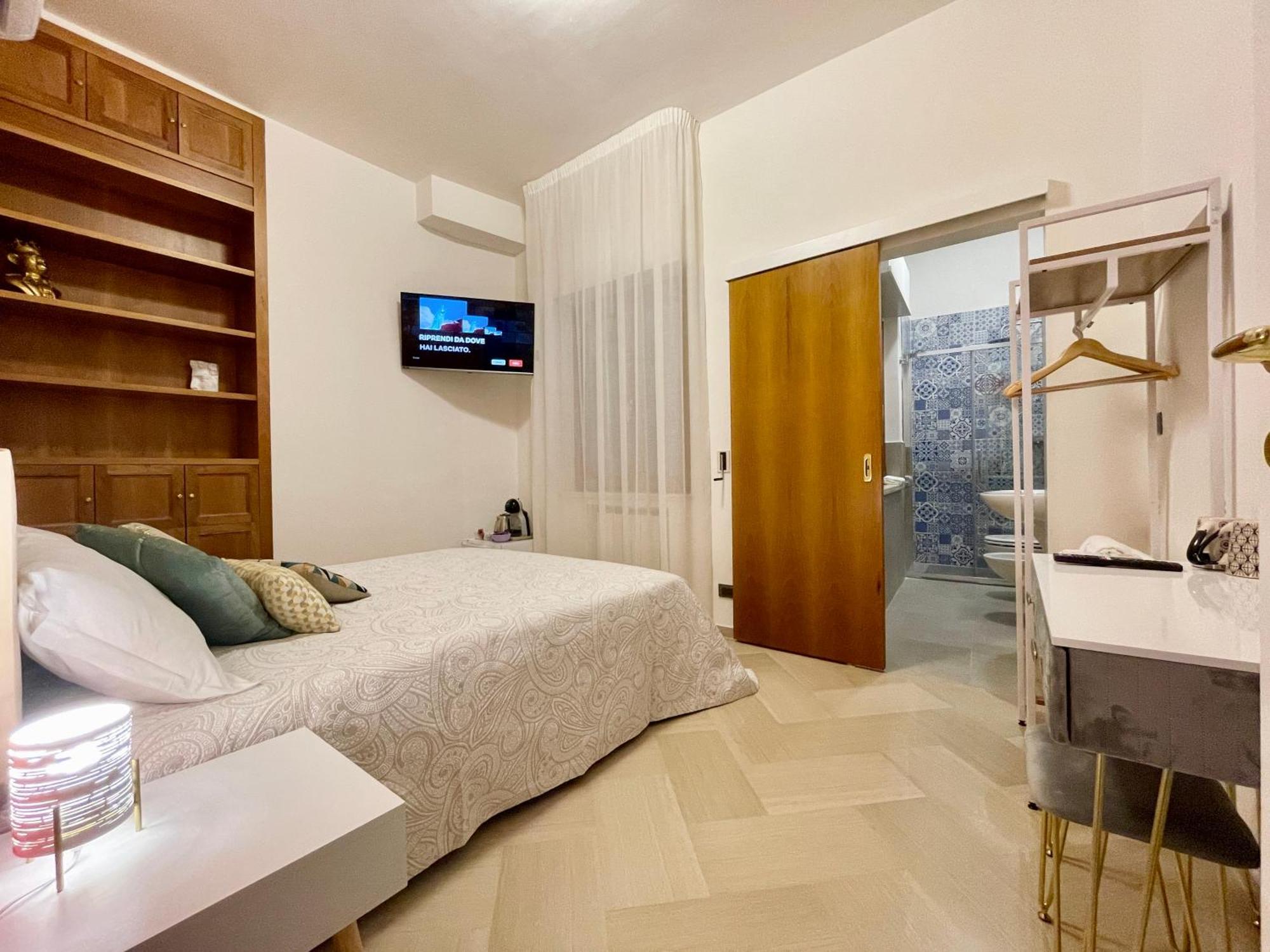 Double Room with Private Bathroom,1636045393:JPEG